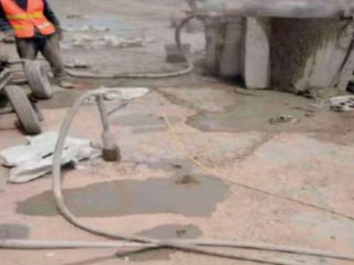 文教镇水泥混凝土路面板底注浆技术 路面脱空注浆整治方案