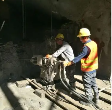 文教镇水下抗分散灌浆料特点 水下不分散注浆料介绍